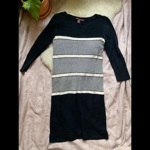 Comptoir des Cotonniers Black and Cream Long Sleeved Sweater Dress, US Size: XS